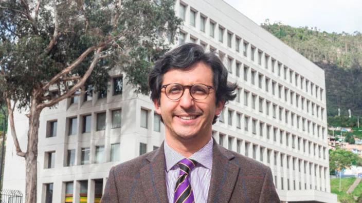 facultad-de-ciencias-sociales-julian-lopez-murcia.7.jpg