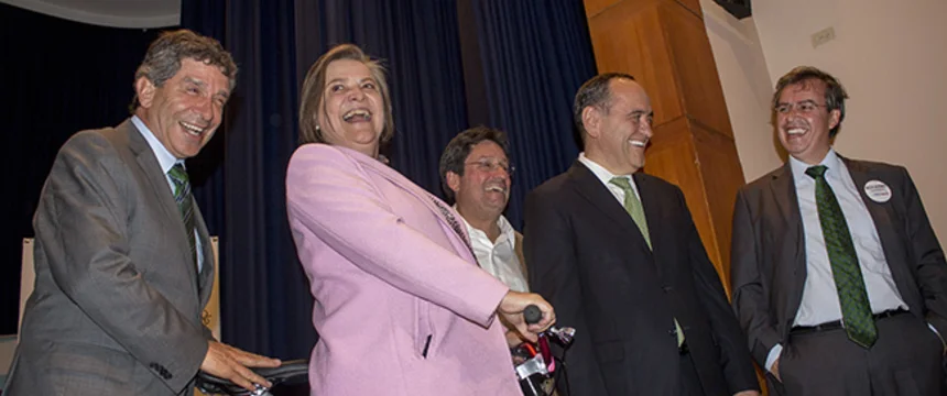 webnota_foro_candidatos_alcaldia_bicicleta_20150923_016.jpg