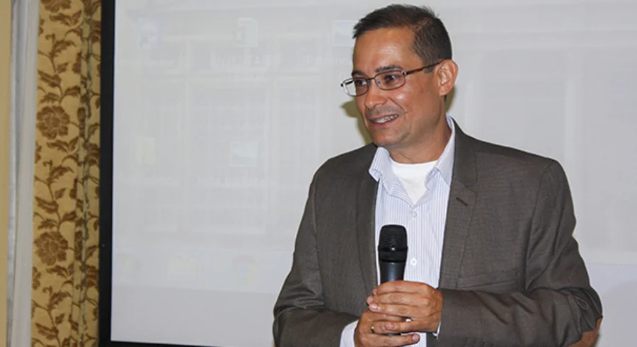 webnota_lanzamiento_libro_cooperacion_internacional_desarrollo_20170216_004.jpg