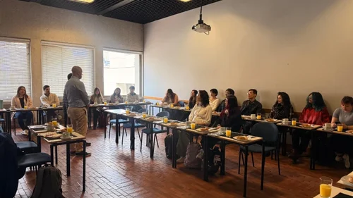 visita de pares al programa de diseño interactivo